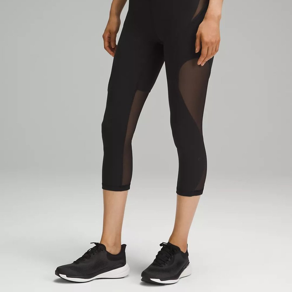 Lululemon Wunder Train Mesh High Rise Crop 21" Size 10